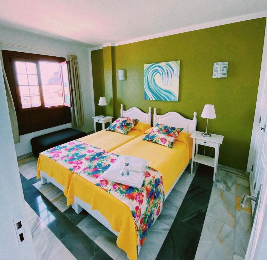 Apartamentos Tapahuga Playa de Santiago  Exterior foto